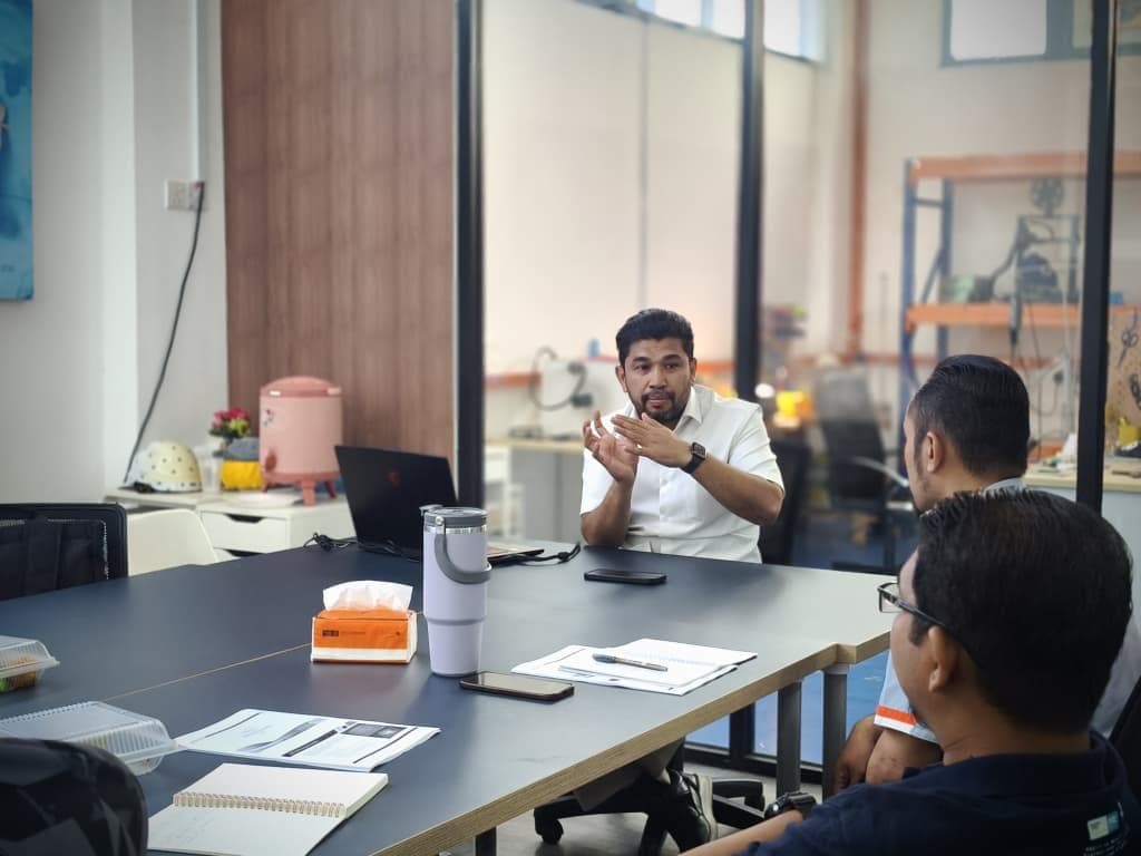 Dr Izhar explaining 1